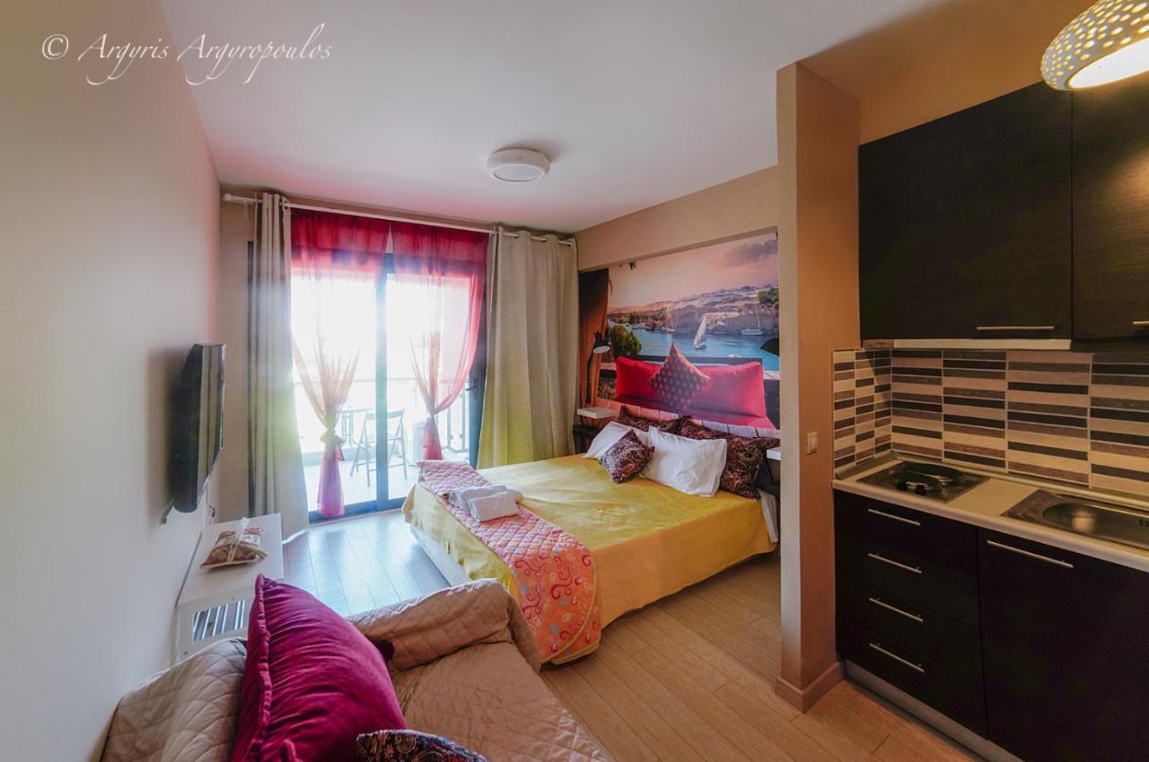 Aslanis Luxury Suites -Theme Studio Anatoli Thessaloniki Exterior photo