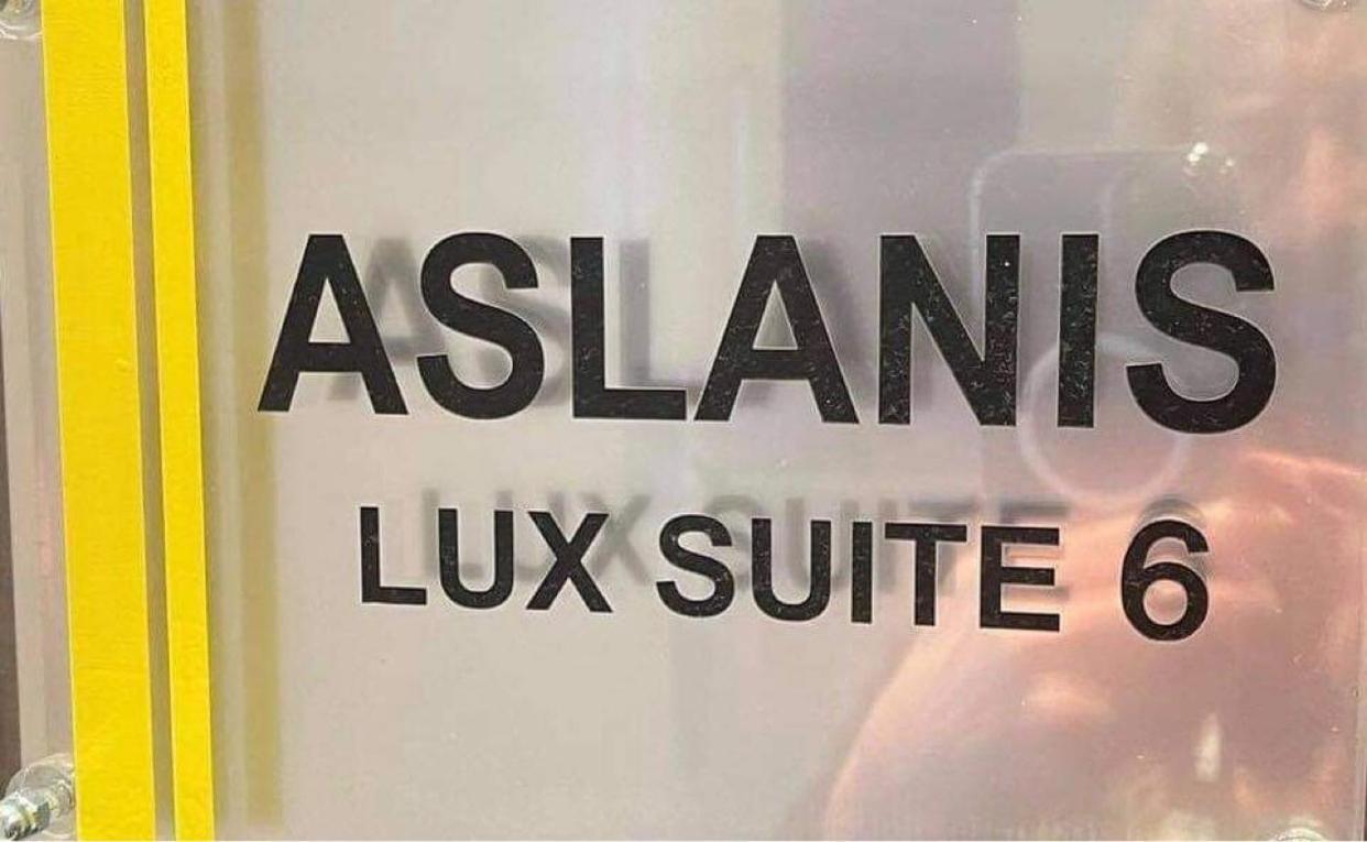 Aslanis Luxury Suites -Theme Studio Anatoli Thessaloniki Exterior photo
